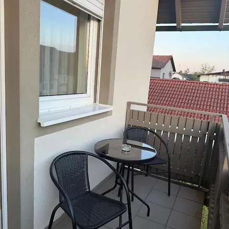 בית הארחה Appartementshaus Vlora 2 App 5